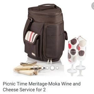 NEW!Picnic Time wine & cheese tote. NEW WITH TAGS.